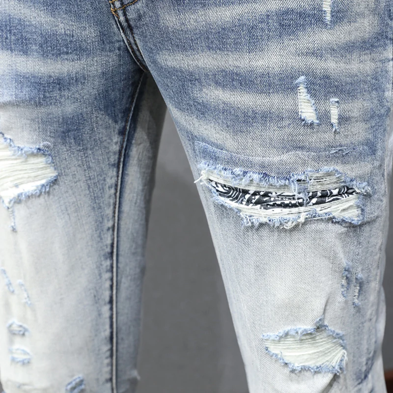 Street Fashion Men Jeans Retro Light Blue Stretch Skinny Fit Hole Ripped Jeans Men Bandana Patched Designer Hip Hop Brand Pants