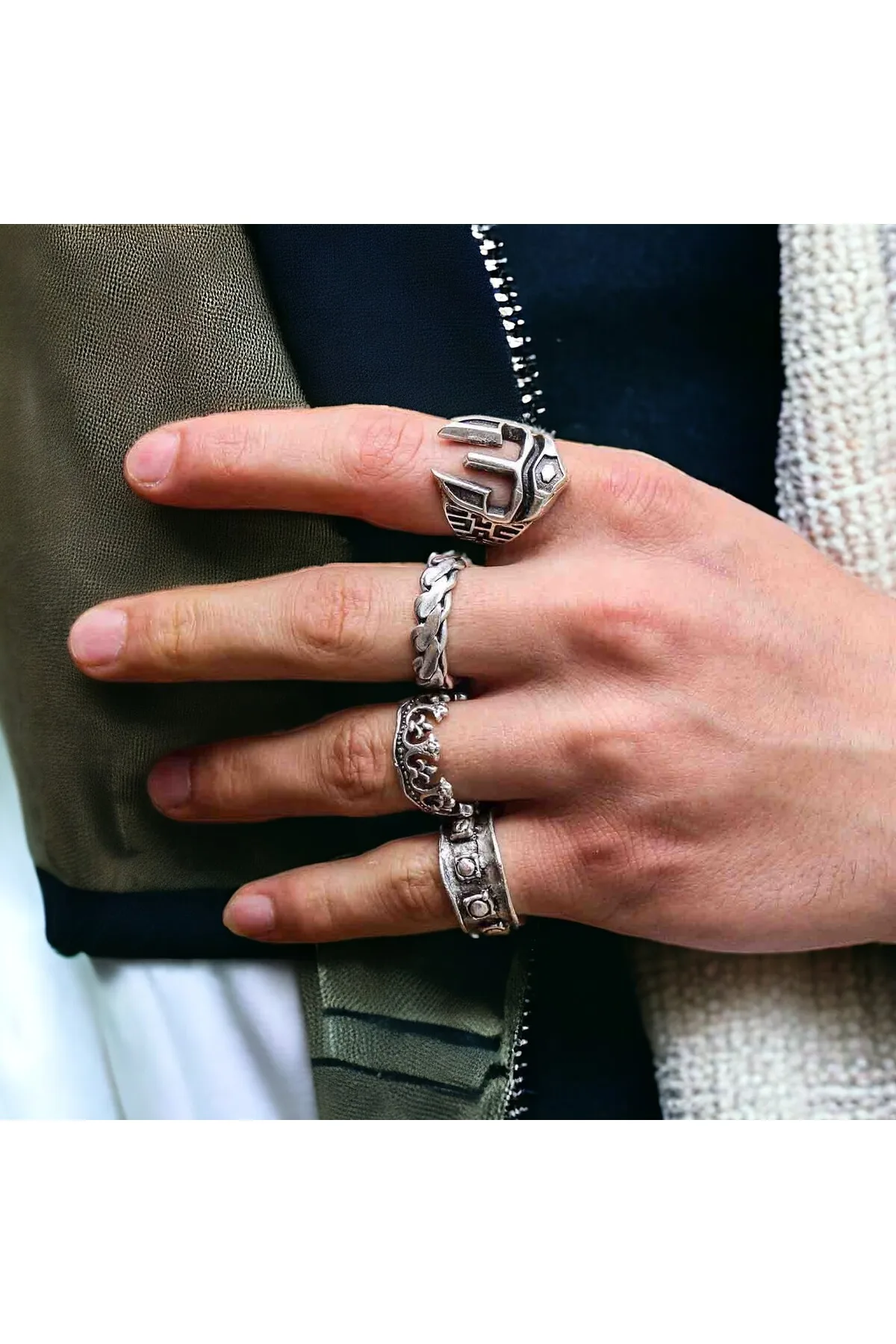 

4 Pieces Silver Plated Adjustable Model Men's and Women's Helmet Ring Set