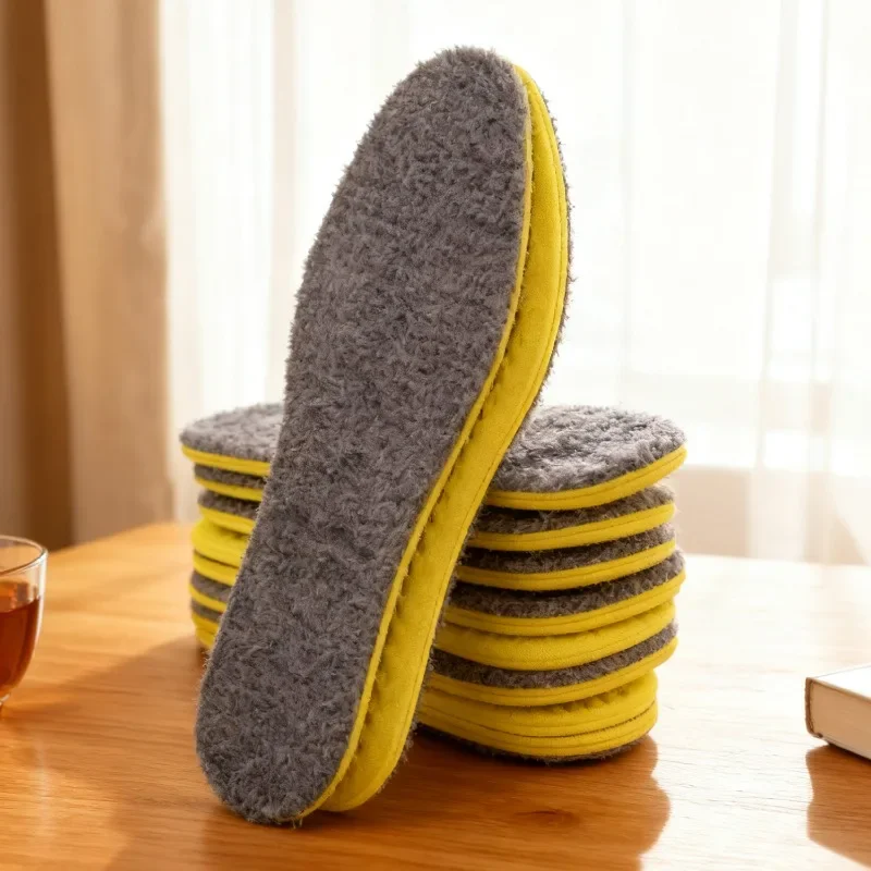 Self Heated Thermal Insoles for Feet Winter Warm Memory Foam Shoe Pads for Men Women Thickened Plush Elasticity Sports Shoe Pads