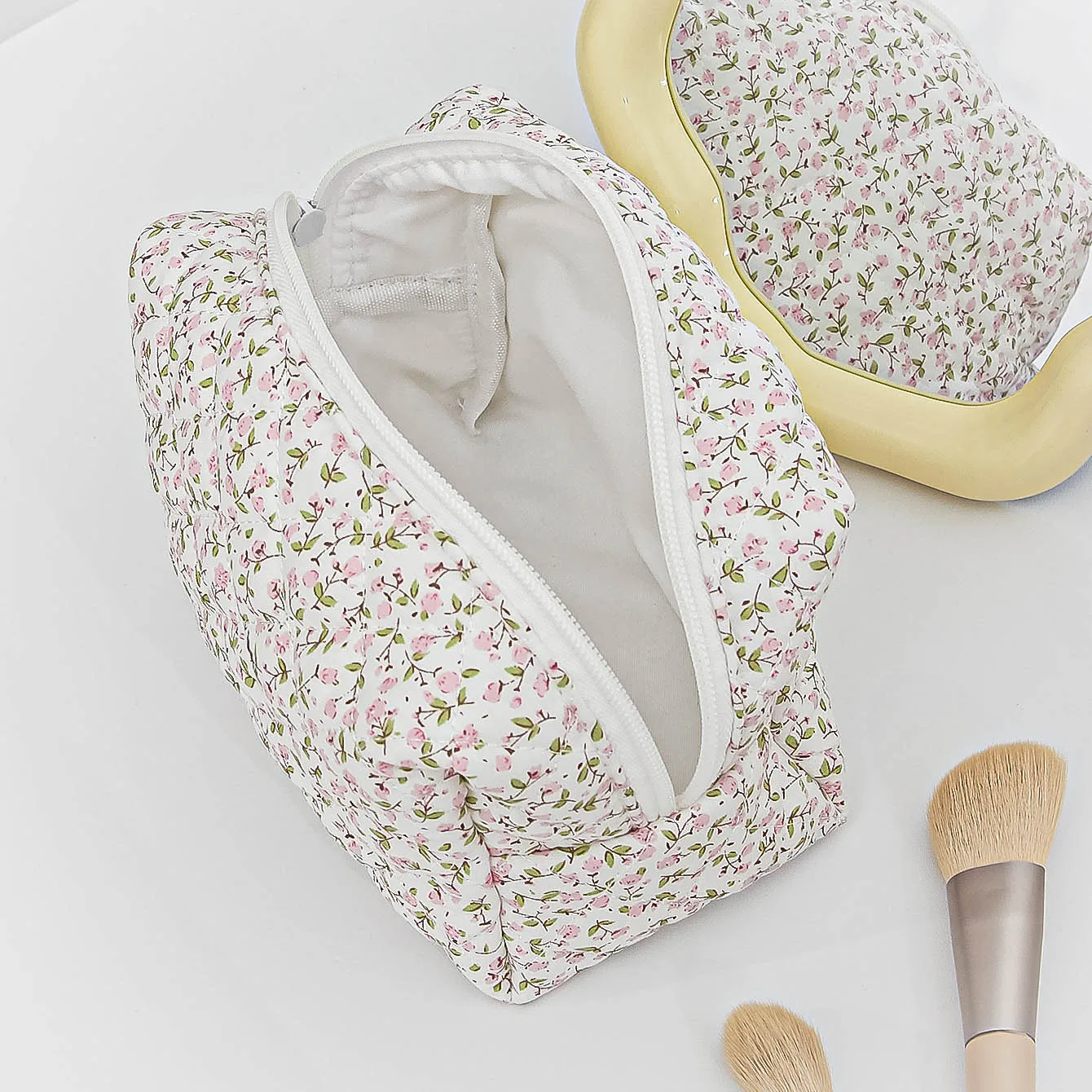 Quilted Floral Makeup Bag Zipper Cute Print Flower Storage Organizer Makeup Accessory Toiletry Bag Large Capacity Cosmetic Bag 6