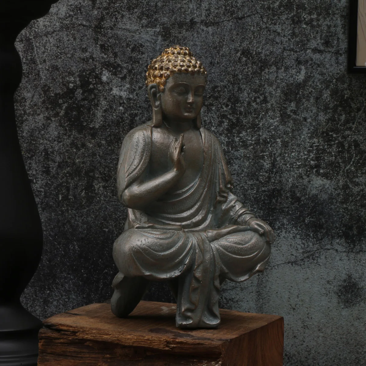 1 pcs Elegant Thai Buddha Statues & Sculptures -Enhance HomeDecor with Peaceful Southeast Asian Resin Crafts; ldeal forGifts