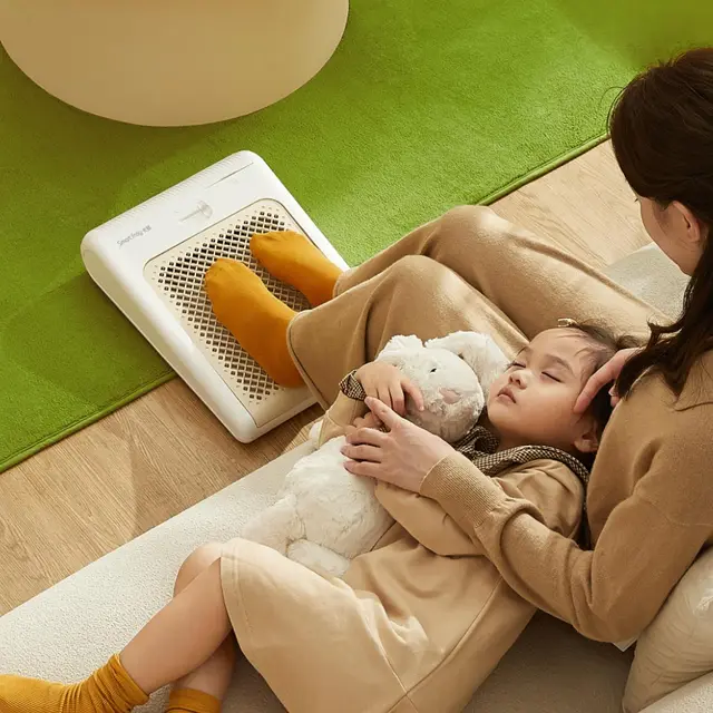 Smart frog warm and crisp foot warmer wrapped air outlet PT fast heating dual-speed adjustment IPX1 waterproof portable heater 2