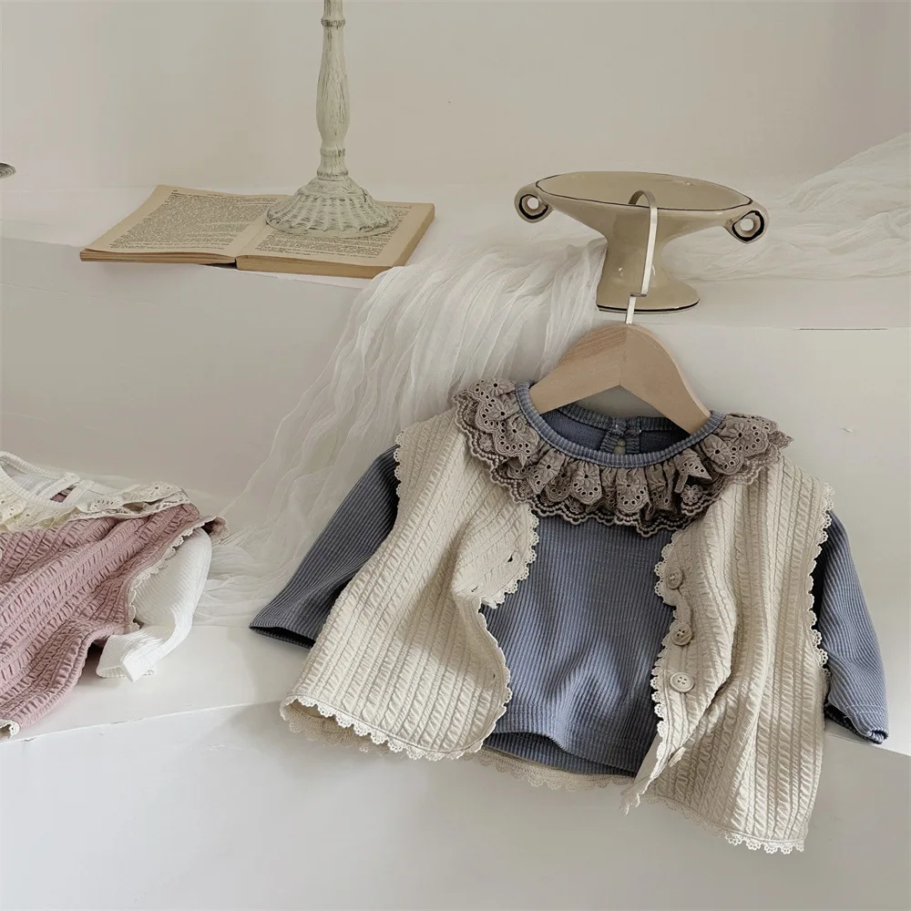 Description Picture 4 of item2025 Autumn New Baby Girl Sleeveless Vest Newborn Infant Cotton Cardigan Toddler Lace Vest Coat Baby Solid Clothes 0-24M