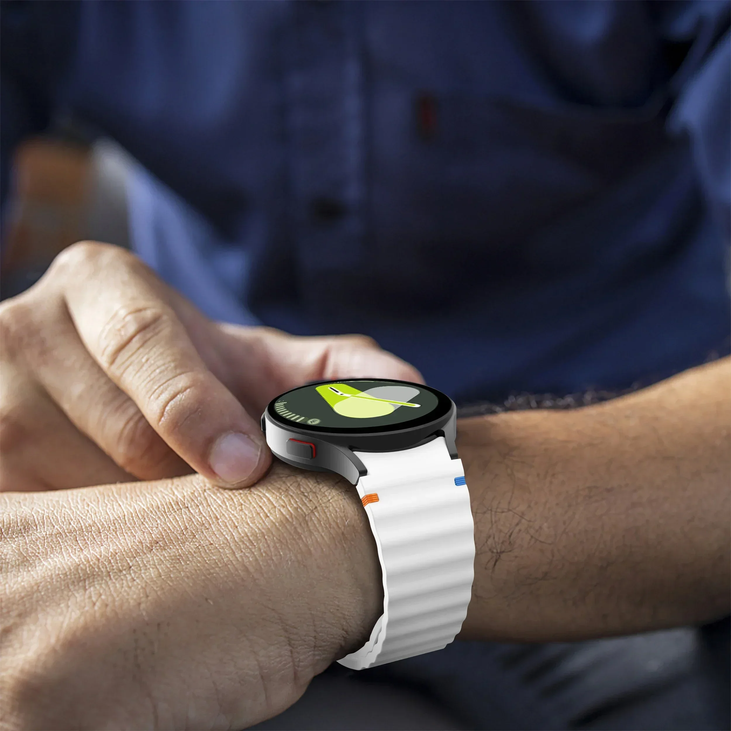 Enhanced Silicone Sports Strap for Smartwatch - Versatile and Durable Design