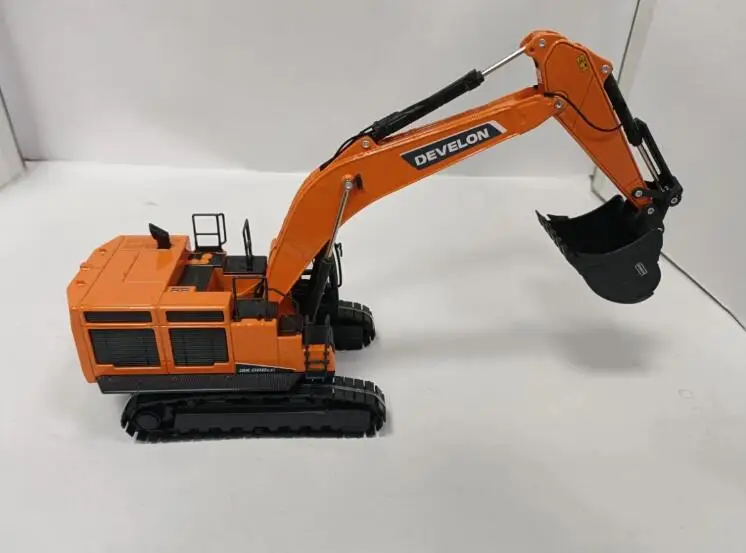 1:50 Doosan DEVELON new DX800 excavator scale model alloy