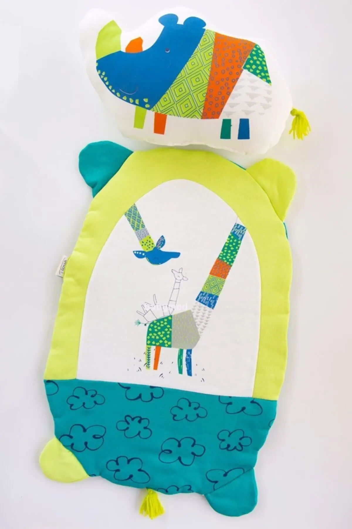

Green Giraffe Figure Baby Bottom Opening Cushion Newborn Girls Boys Baby