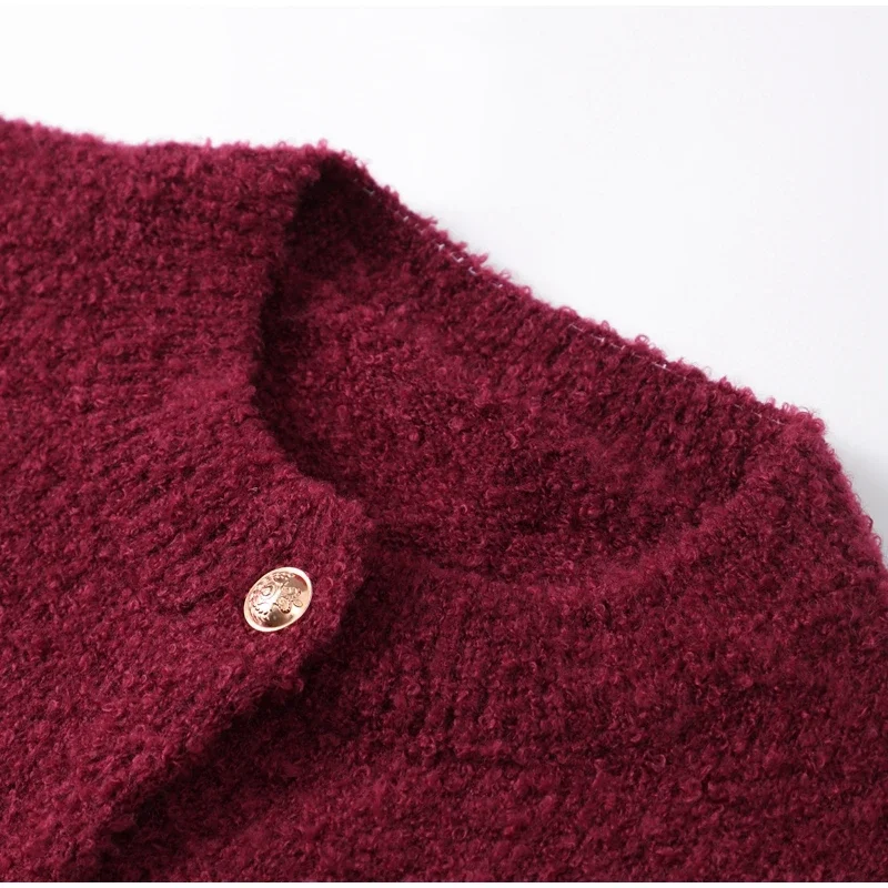 Suéter elegante de manga larga para mujer, cárdigan liso holgado de un solo pecho con cuello redondo, ropa de abrigo suave y a juego para primavera 2025.