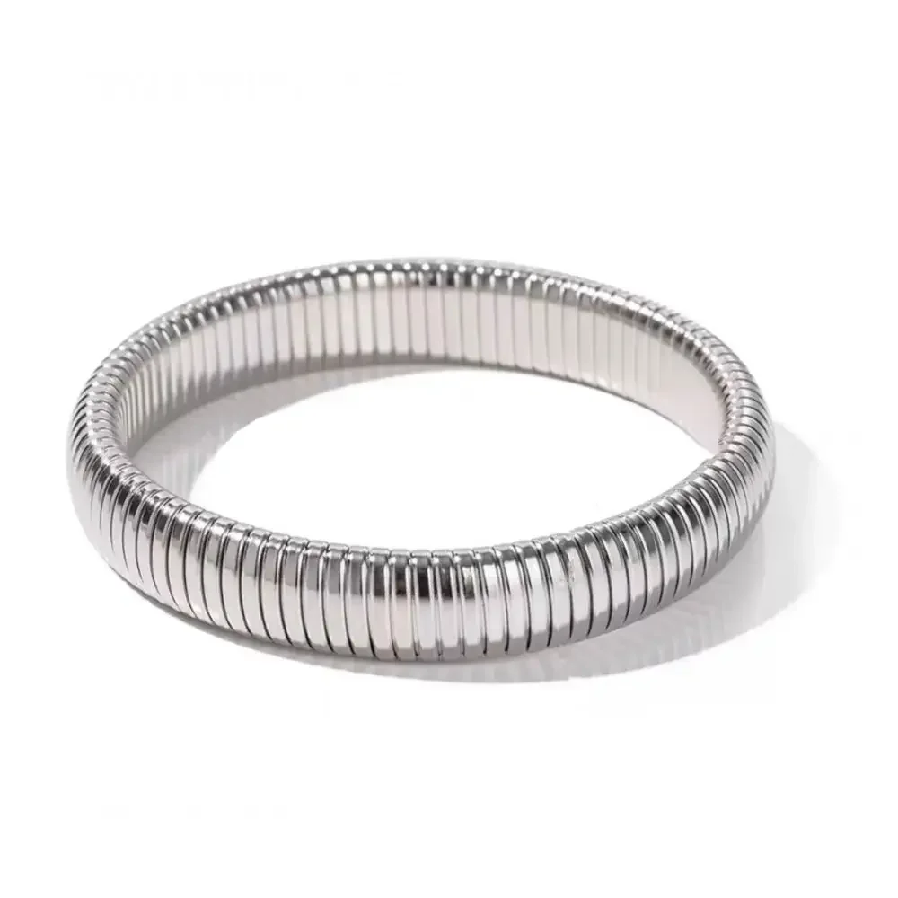Luxurious Waterproof 18K Gold-Plated Stainless Steel Retro Bracelet