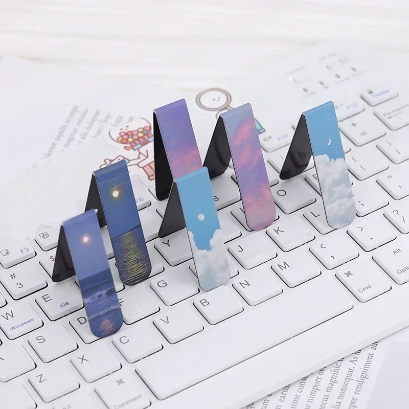 2pcs/set Fantasy Clouds Bookmarks Kawaii Magnetic Book Clips Reading Items Page Holder Korean Stationery Office Supplies magnetic bookmark bookmark page holder bookmarks stationery supplies