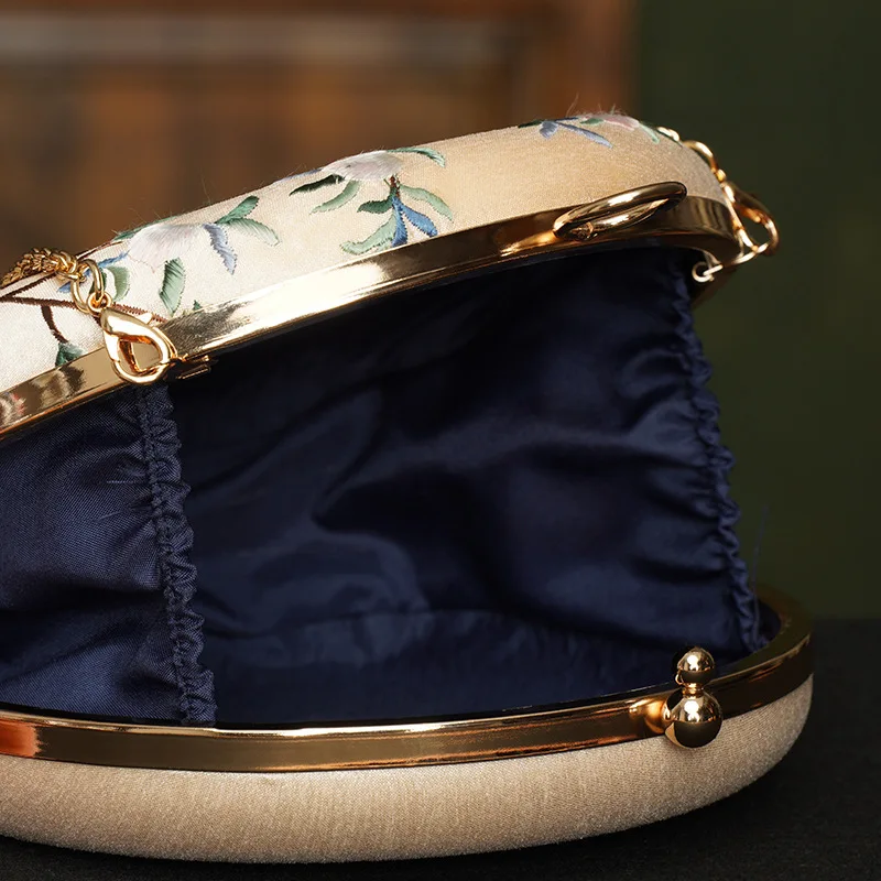 حقيبة كتف نسائية شامبانيا