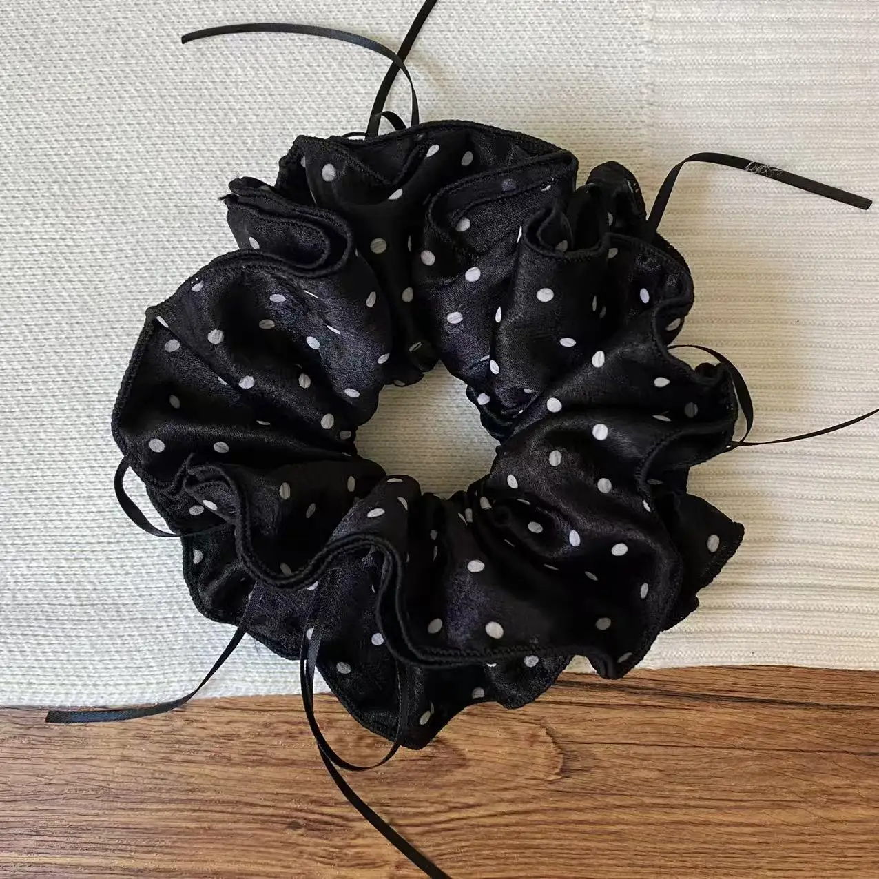 1PC Polka Dot Ruffled Scrunchies Satin-like Fabric Multicolor Hair Ties Elegant Vintage Hair Accessories For Women Girls Daily