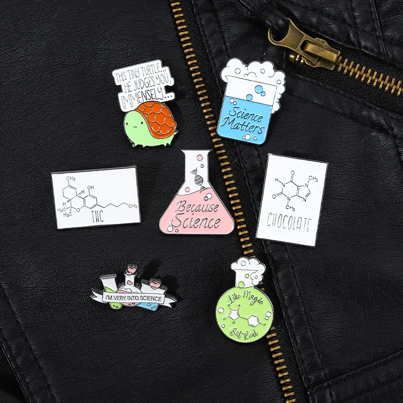 

Fashionable Geometric Experimental Bottle Chemical Gene Chain Metal Brooch Badge Scarves Bags Accessories Gifts For Friends Hot