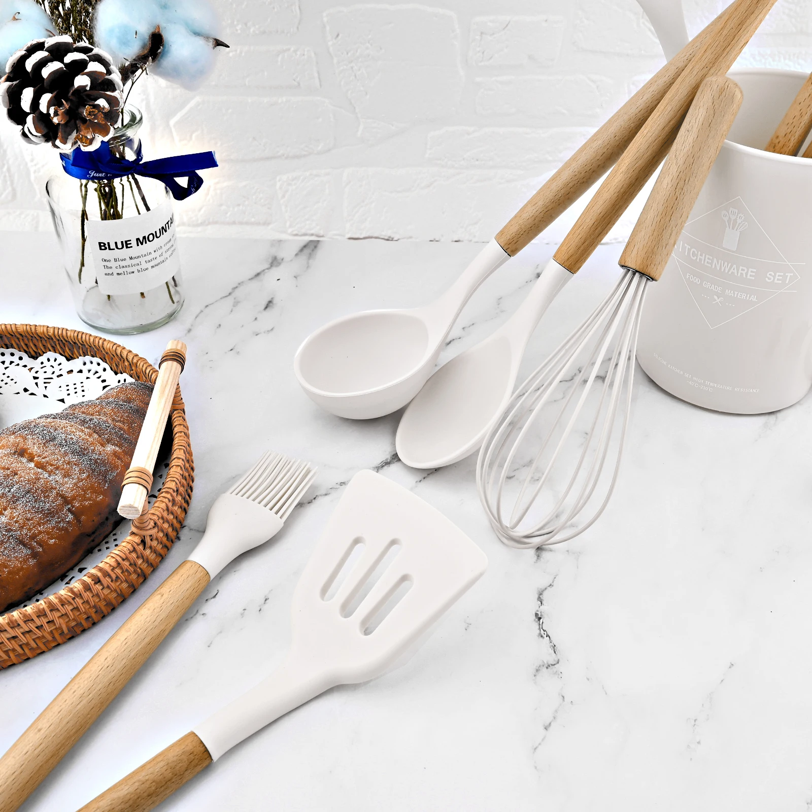 https://ae01.alicdn.com/kf/S2b20dddf15824849bf9b6c4dfe9577cdh/Silicone-Kitchenware-Cooking-Utensils-Set-Non-stick-Cookware-Spatula-Shovel-Egg-Beaters-Wooden-Handle-Kitchen-Cooking.jpg