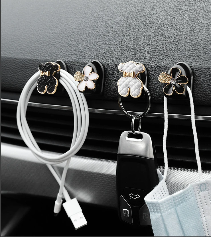 

Автомобильный мини-крючок Camellia с черным медведем, спинка переднего сиденья автомобиля с многофункциональным хранилищем, ABS-кабель для передачи данных, маленький крючок, аксессуары