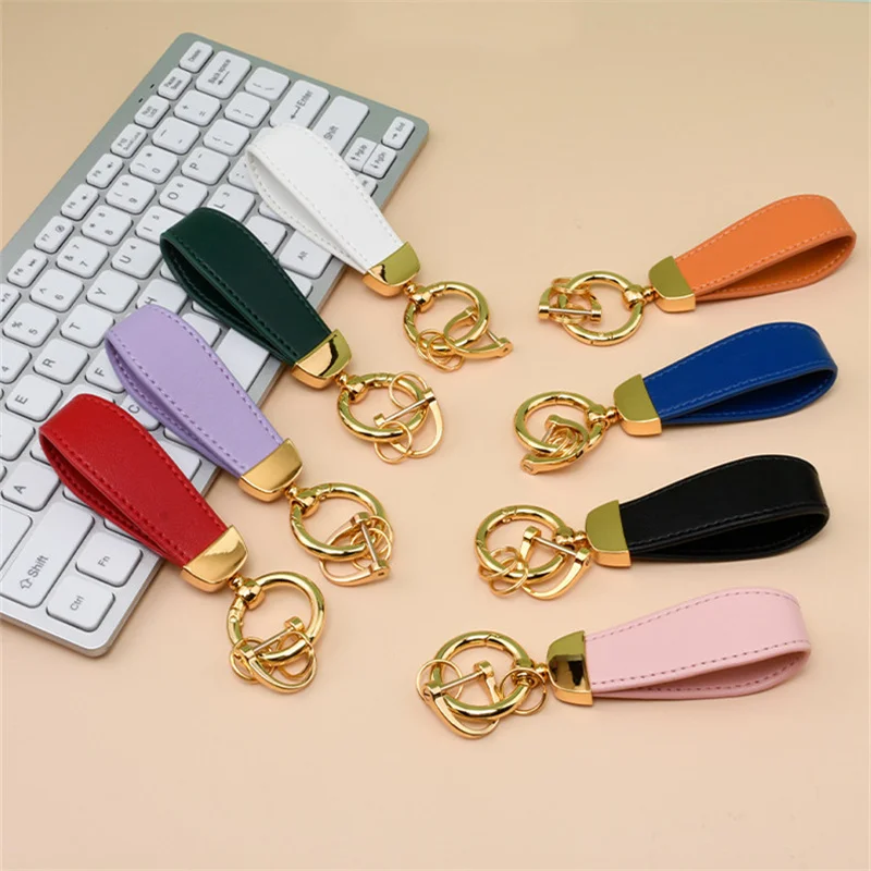 

2022 Luxury Genuine Leather Lanyard Keychain 8 Colors Men Women Square Pattern Horseshoe Buckle Car Key Ring Holder Jewelry