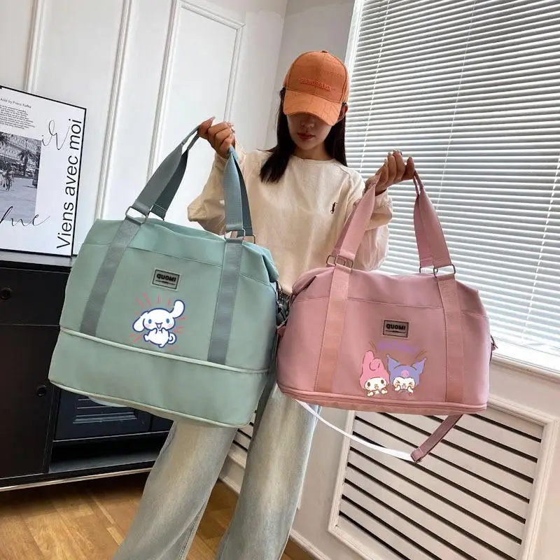 

Kawaii Sanrios Bag Hello Kittys Kuromi Cartoon Cute Folding Travel Bag Gym Bag Wet and Dry Large Capacity Handbag Luggage Bag