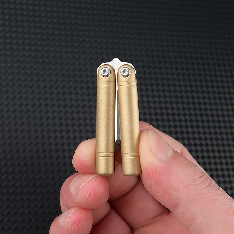 Brass Mini Rotating Blade Sharp Open Package Small Knife, Portable Keychain Pendant Pocket Knife, Self-defense