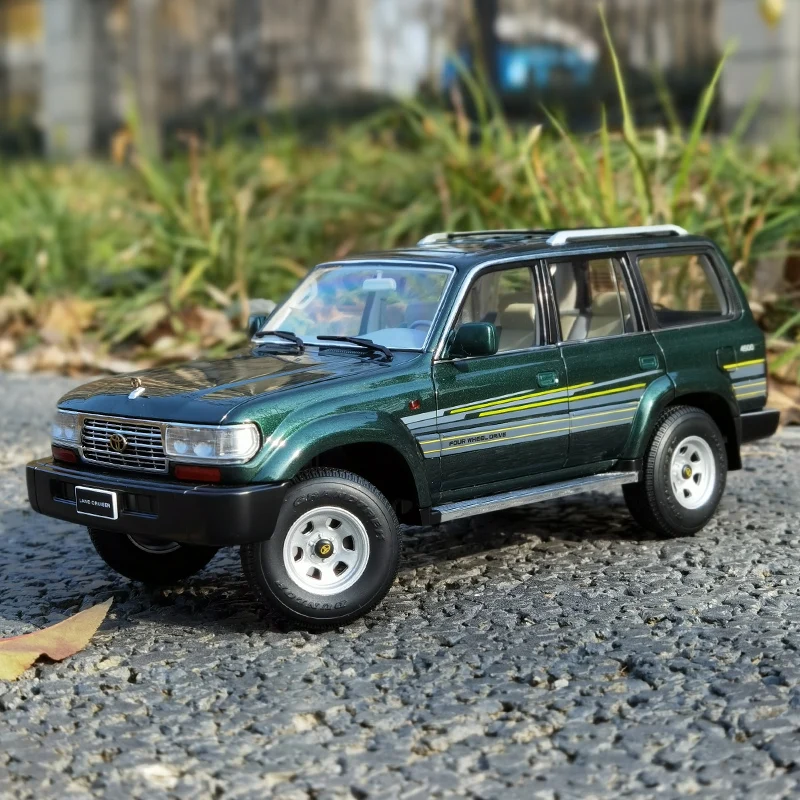 Modellino Kengfai 1/18 Toyota Land Cruiser LC80 4500 SUV &ndash; Diecast Metallo, Carrozzeria In Metallo