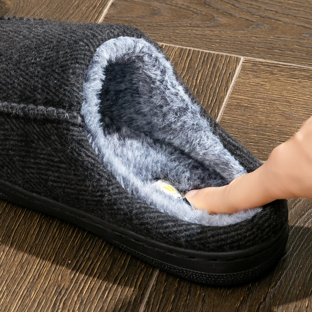 Luxuriöse Wollhausschuhe für Herren mit TPR-Sohle, Memory-Schaum-Plattform, warmes, weiches Kissen, rutschfeste Hausschuhe mit kariertem Design – Detail 7