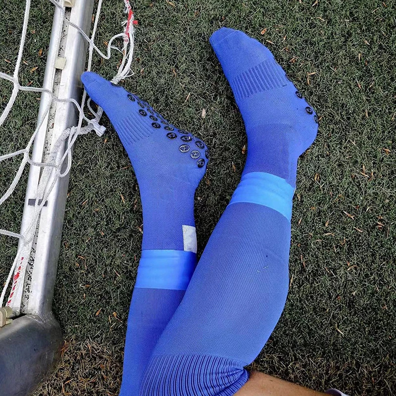 1 Pair Soccer Shin Guard Straps Silicones Shin Pad Holder Practical Pad Banding For Football Running Cycling Sports soccer shin guard straps