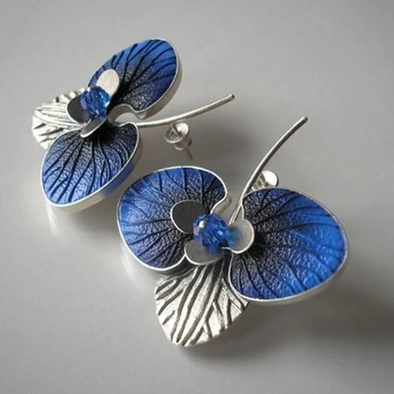 

Exaggerated Art Blue Leaf Flower Stud Earrings for Women Beautiful Inlaid Blue Zircon Enamel Earrings Party Jewelry