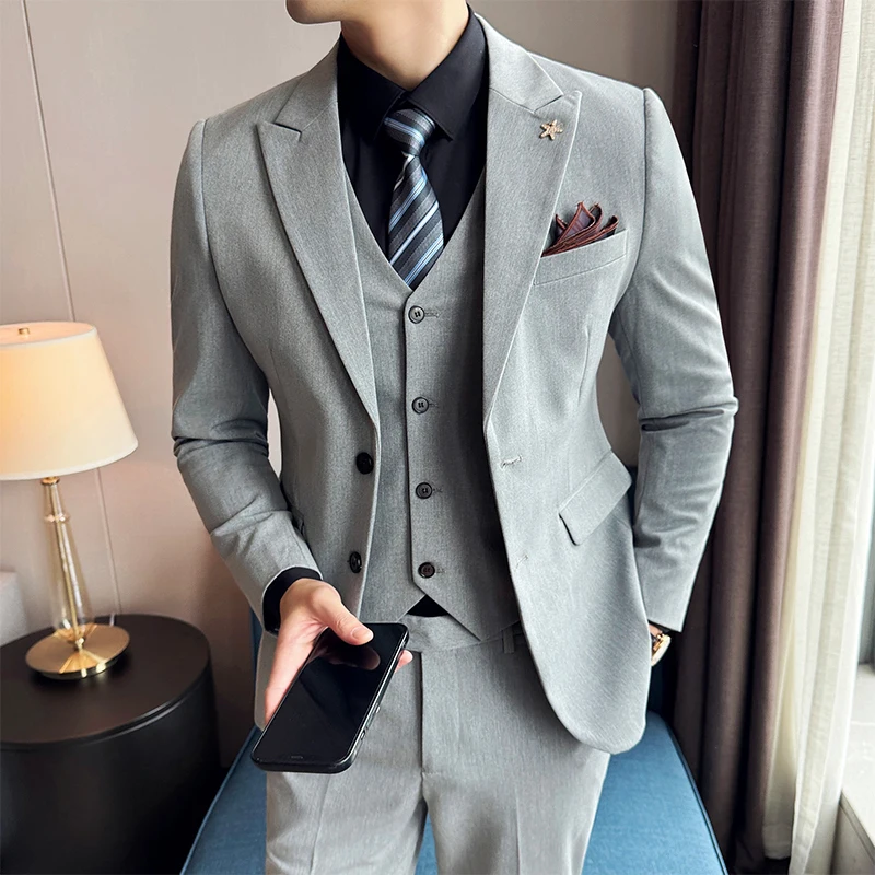 High quality fashion handsome (suit + vest + trousers) solid color casual trend business wedding three-piece set