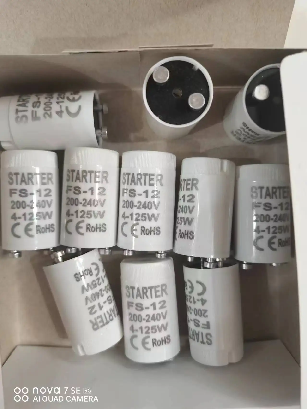 Fluorescent Starters 10pcs/lot fluorescent tube fuse starter with White housing AC220V-240V 4-125W fluorescent light ballast starter CE ROHS