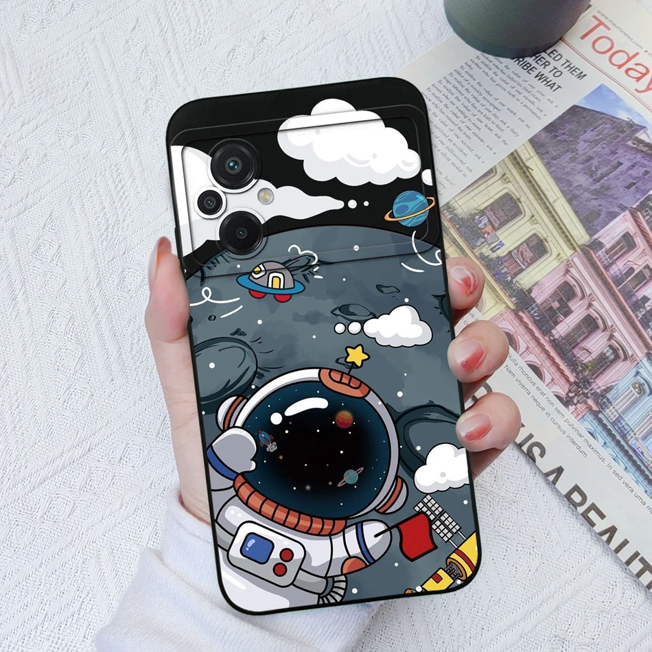 Astronaut Flower Soft Liquid Silicone Full Protection Anti-Drop Back Cover