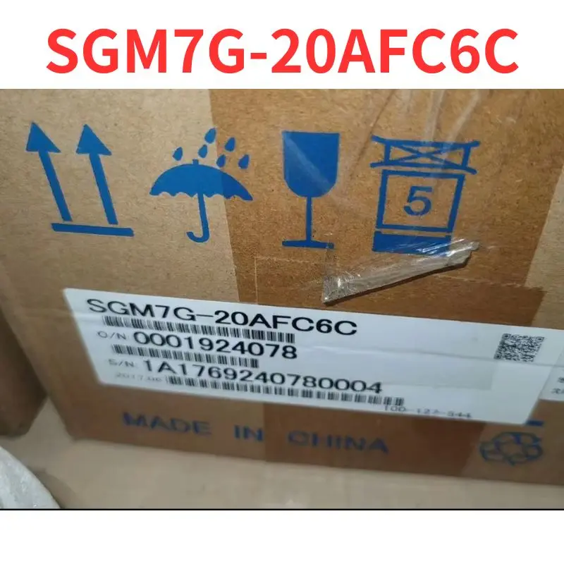 

SGM7G-20AFC 6C сервомотор совершенно новый