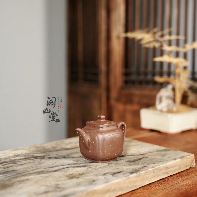 

Yueshan Hall | Тайваньский небольшой квадратный горшок Kui Backflow ранняя 1980 с черной звездой песок почвы Zisha № 1 фабрика