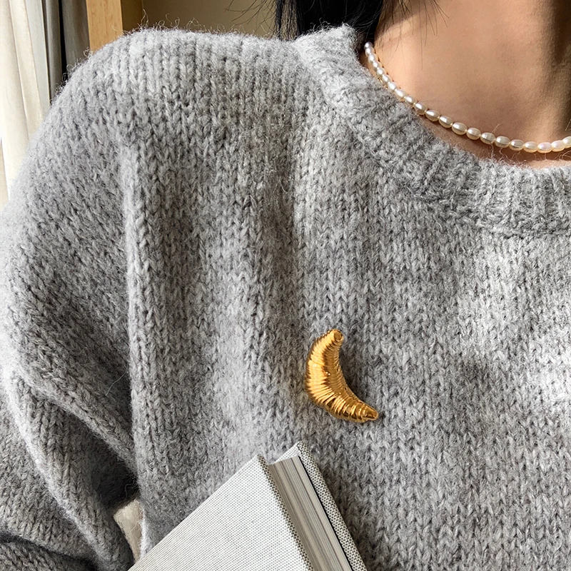 Trend Croissant Brooches Men Women Couple Metal Pins Jewelry Gifts