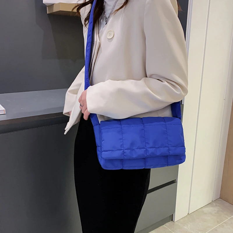 New Fashionable Flow Large Capacity Casual Lightweight Cotton Handbag Fashionable Street Mini One Shoulder Package