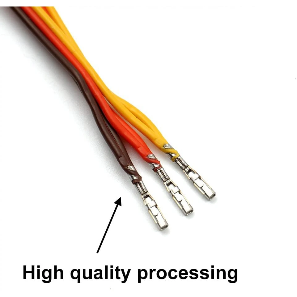 Câbles répartiteurs servo 1 à 3 de 20cm avec connecteurs compatibles Futaba, JR, Spektrum, Hitec, sur fond blanc