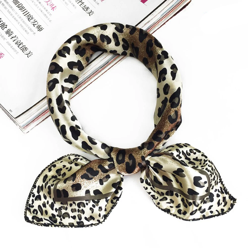 1PC Retro Frauen Leopard Rot Gestreiften Kleinen Platz Seide Fühlen Satin Schal Vintage Kopf Hals Haar Krawatte Band Ring schal Sommer Schals_voghion.com