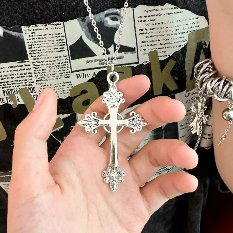Vintage Y2k Gothic Style Rose Cross Pendant Necklace Hip Hop Unisex Necklaces Cool Versatile Simple Fashion Jewelry Accessories