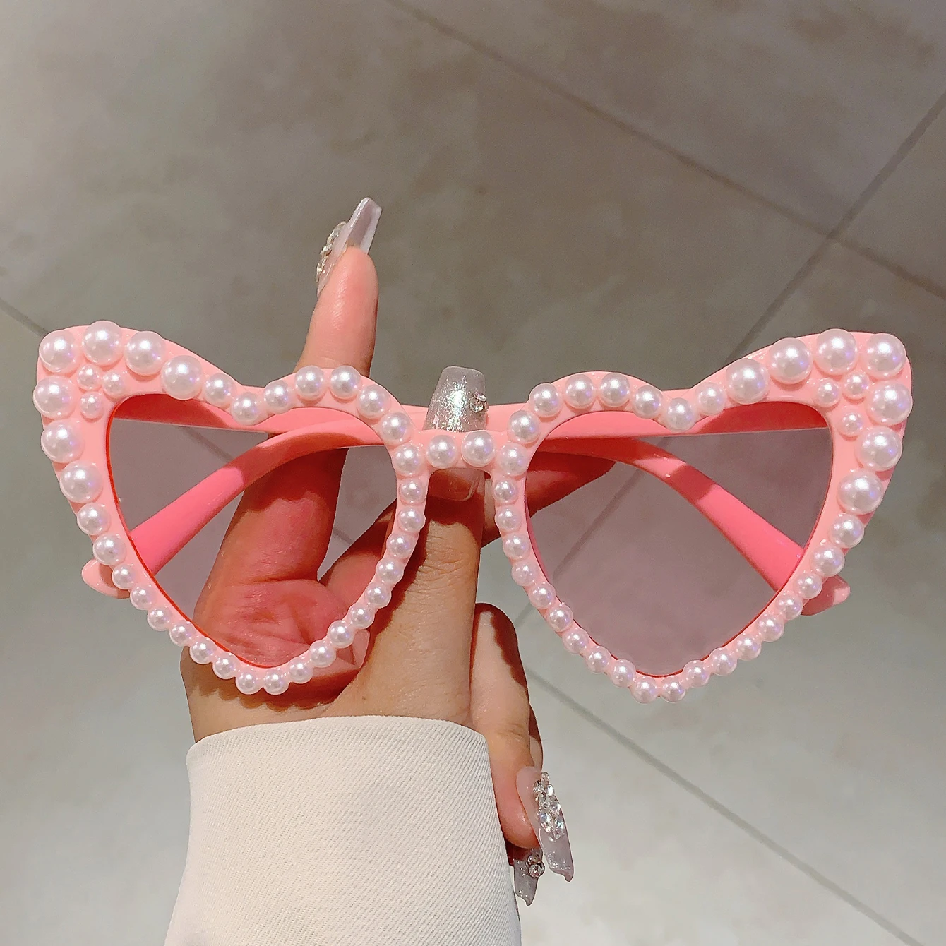 KAMMPT Stilvolle Herz-Designer-Sonnenbrille, weiße Perle, Bonbonfarben, Dekor, Sonnenbrille, Modemarke, rosa Strand-Sonnenbrille für Damen