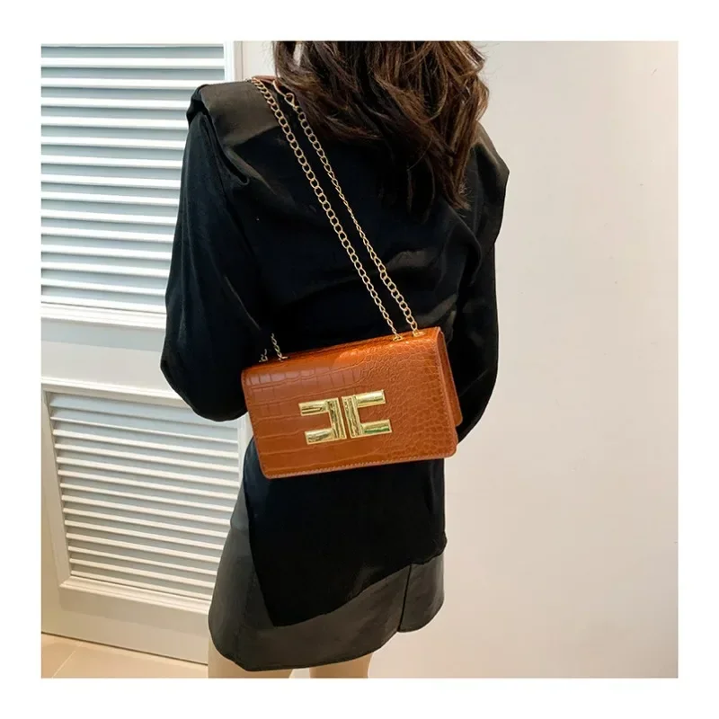 

Bao Crocodile Pattern Bag Female Spring 2024 New High-quality Small Square Shoulder Bag Explosions Chain Shoulder Messenger Bag