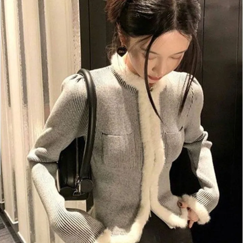 

Milk Striped Top Women Korean Gentle V-neck Plush Contrast Color High Grade Knit Soft Glutinous Temperament Winter Zipper Coat