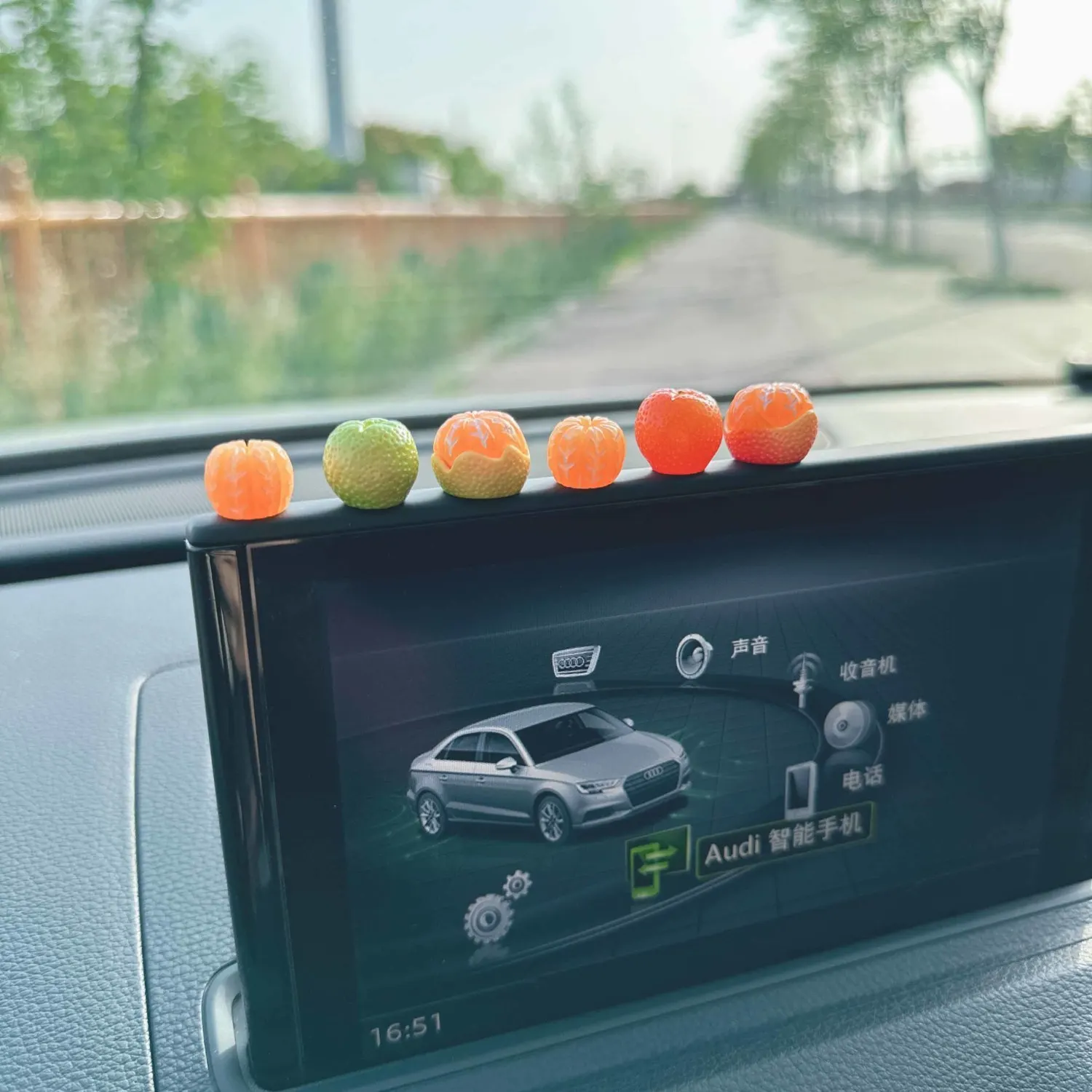 

New Mini Orange Car Interior Ornament Dashboard Decoration Accessories for Vehicle Center Console