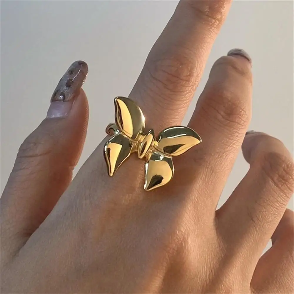 Premium Stainless Steel Metal Polished Butterfly Knuckle Ring for Women Unusual Hypoallergenic Cute Insects Jewelry Wholesale