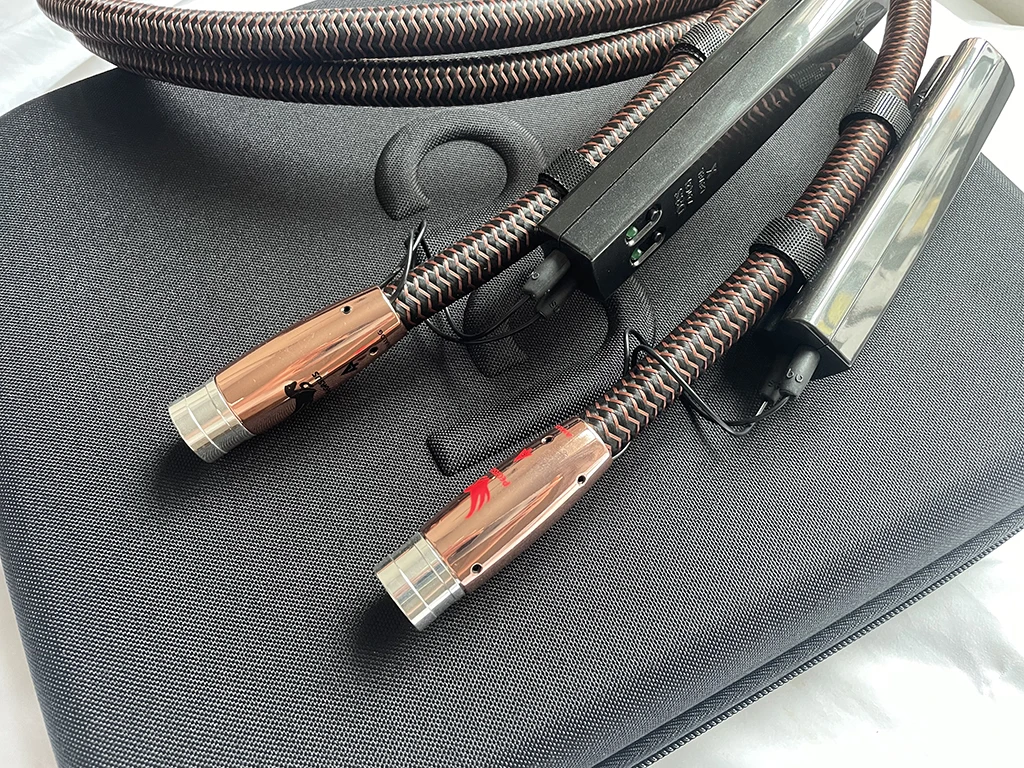 ̿ 䰡  ũ Ƴα XLR ȣ  ̺, ̽ 