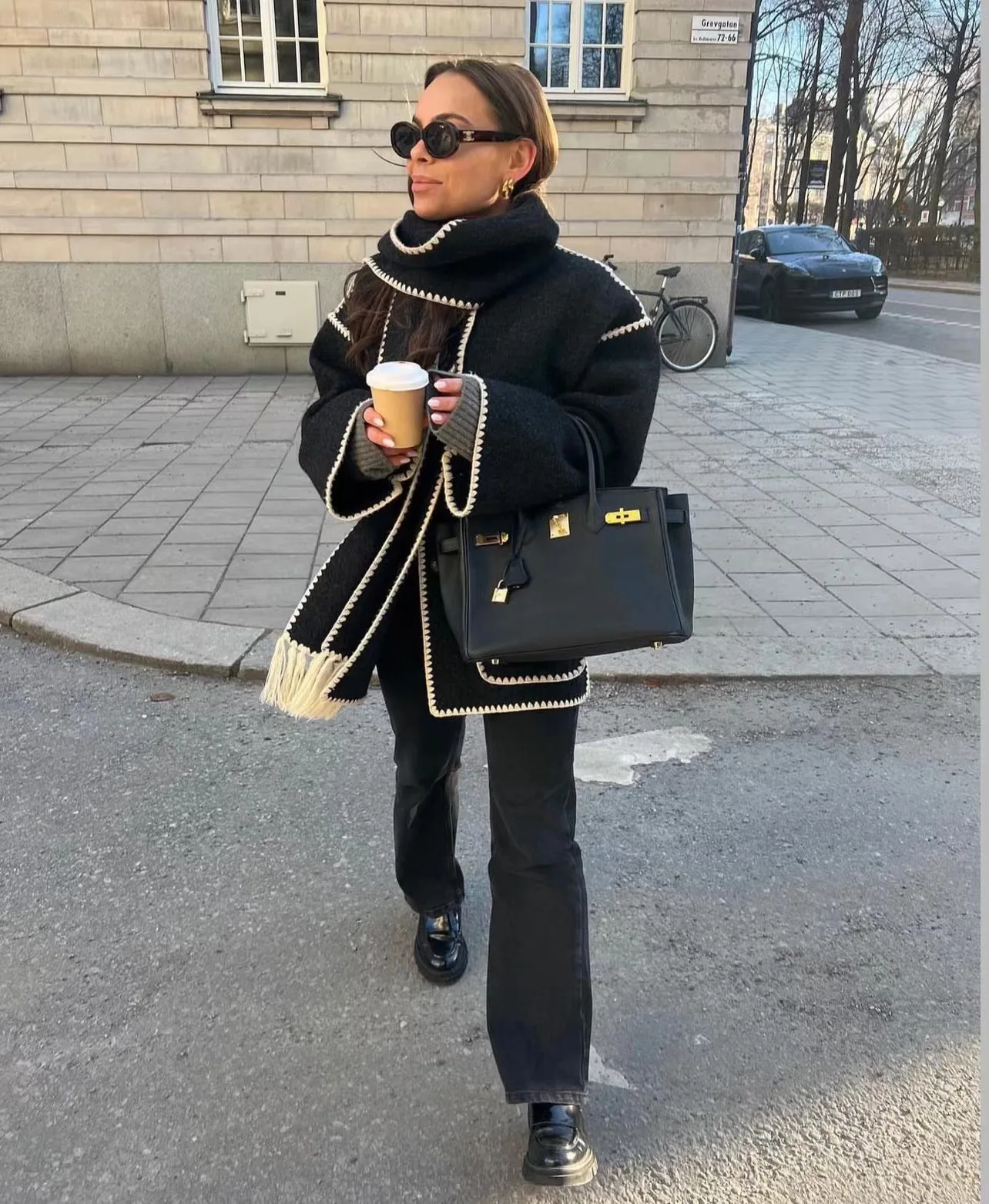 

Women Coat For Autumn And Winter Hepburn Cloak Coat Outerwear Fashion Loose Thickened Scarf Coat O-neck Women Clothing