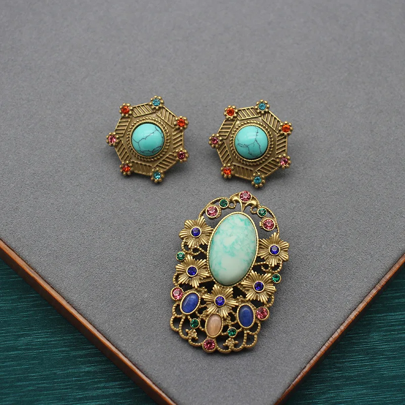 

Vintage hollow carved natural stone brooch earrings