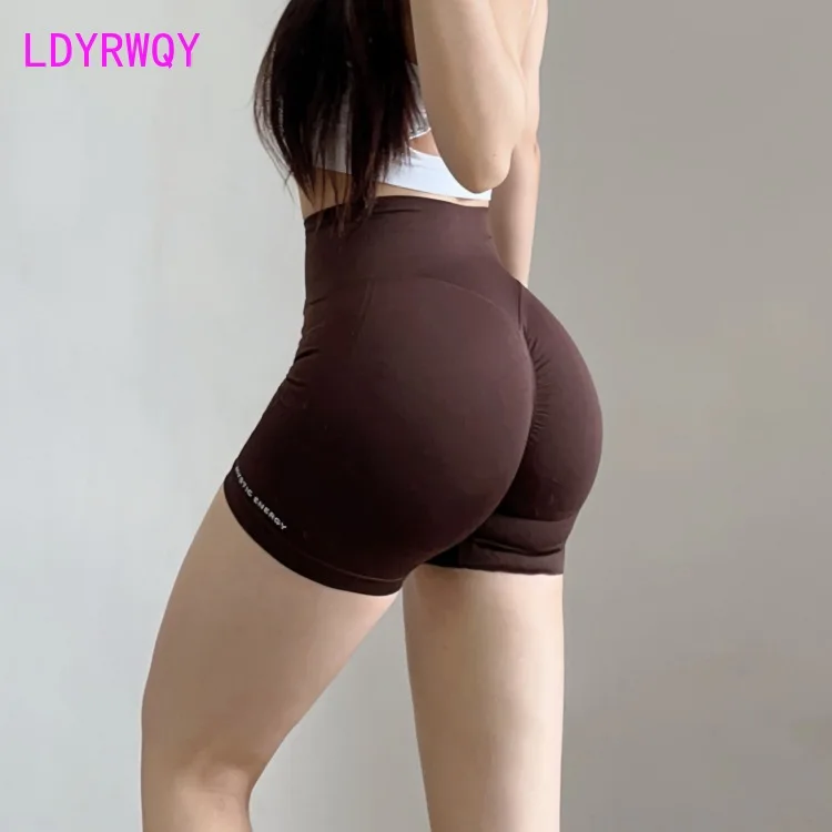 

Seamless tight sports shorts, women's sexy Pilates yoga pants, hip lifting hot pants, letter fitness cropped pants