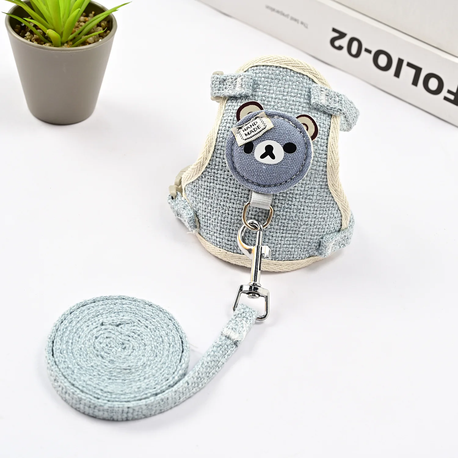Title 8, Cat Harness and Leash Set Escape-proof Dog Brea...