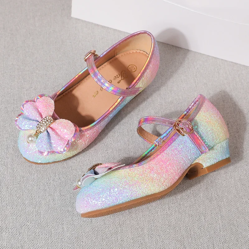 Primavera ragazze principessa scarpe in pelle arcobaleno paillettes bambini tacchi alti moda bambini Mary Jane scarpe per la festa di nozze Bowknot