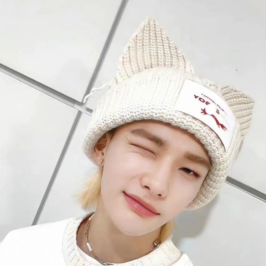 

2023 Cat Ear Brimless Cap Woolen Knitted Hat Kpop Stars Korean Japanese Ins Warm Casual Lovely Four Seasons Decorate Beanies