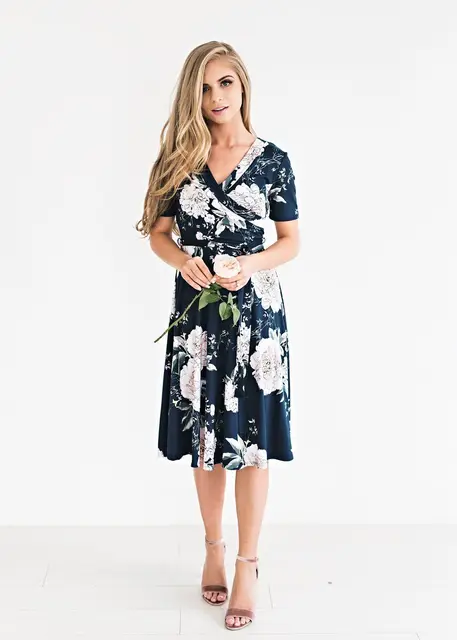 3 Colors Newest Arrival Women Summer Bohemian Floral V-Neck Dress Ladies Loose Empire Fashion Casual Dress Sundress Outfits 3