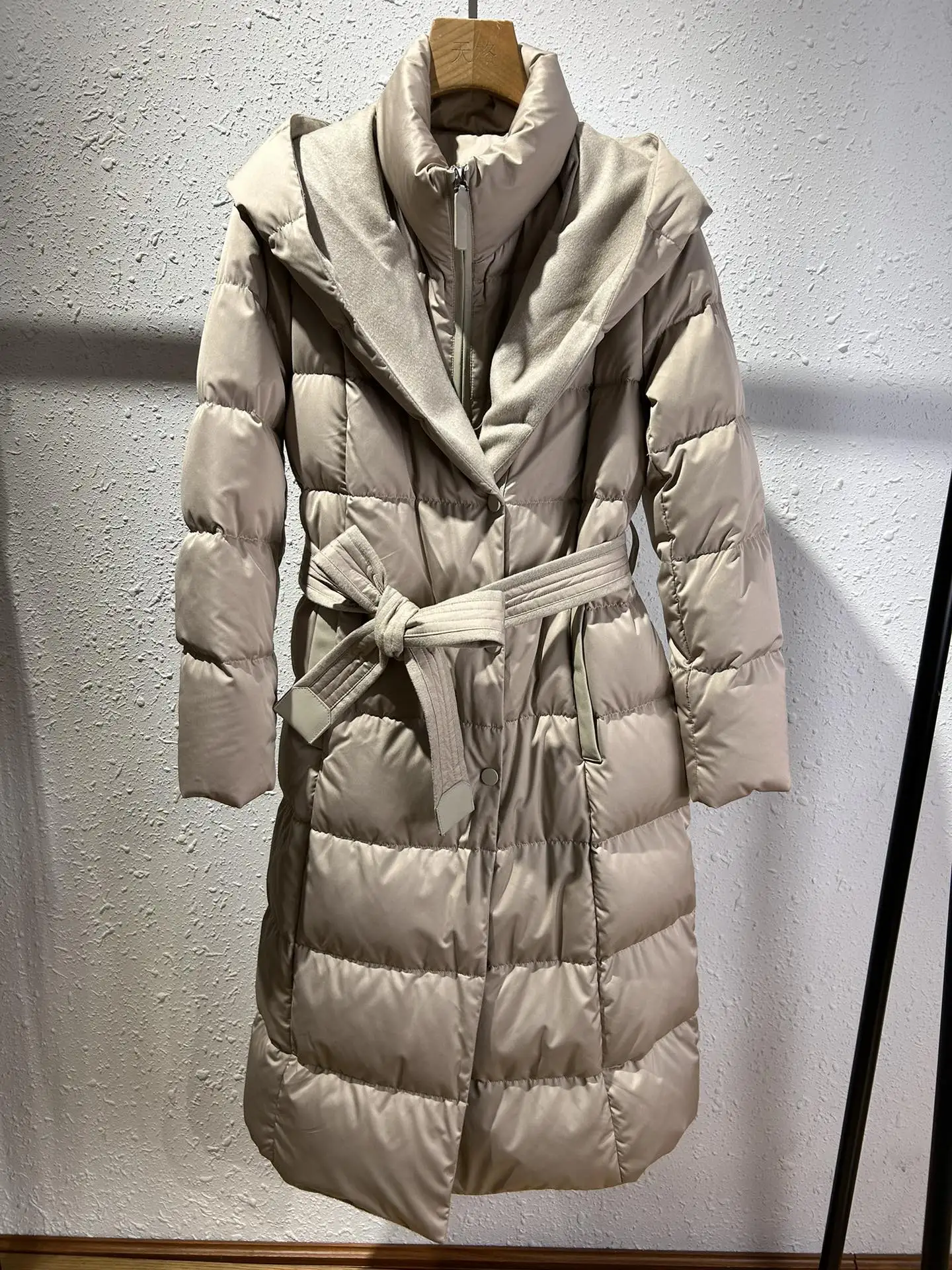 

2023 Women's Clothing Fashion hooded long padded down jacket Autumn Winter New 1125
