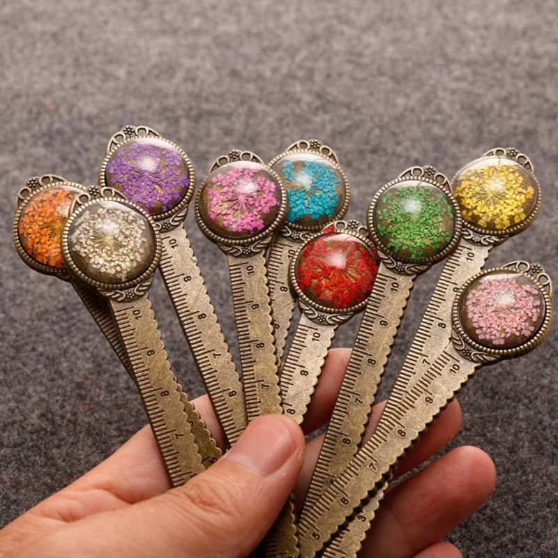 

Vintage Dried Flower Metal Ruler – A Unique Addition to Your Stationery